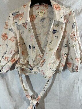 Maeve Women’s 2X White Eyelet Wrap Blouse W/ Sea Shell Print